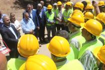  البلد اليوم : الوزير الزامل في زيارة عمال الكهرباء